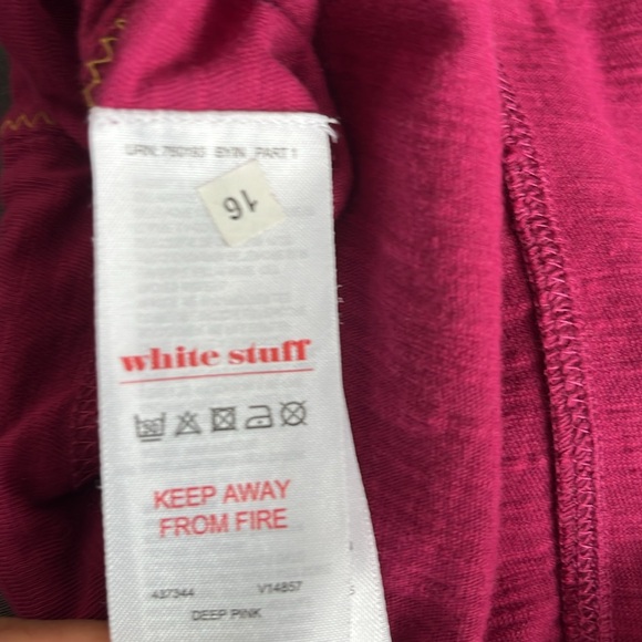 EUC - White stuff- deep pink top - Picture 6 of 6